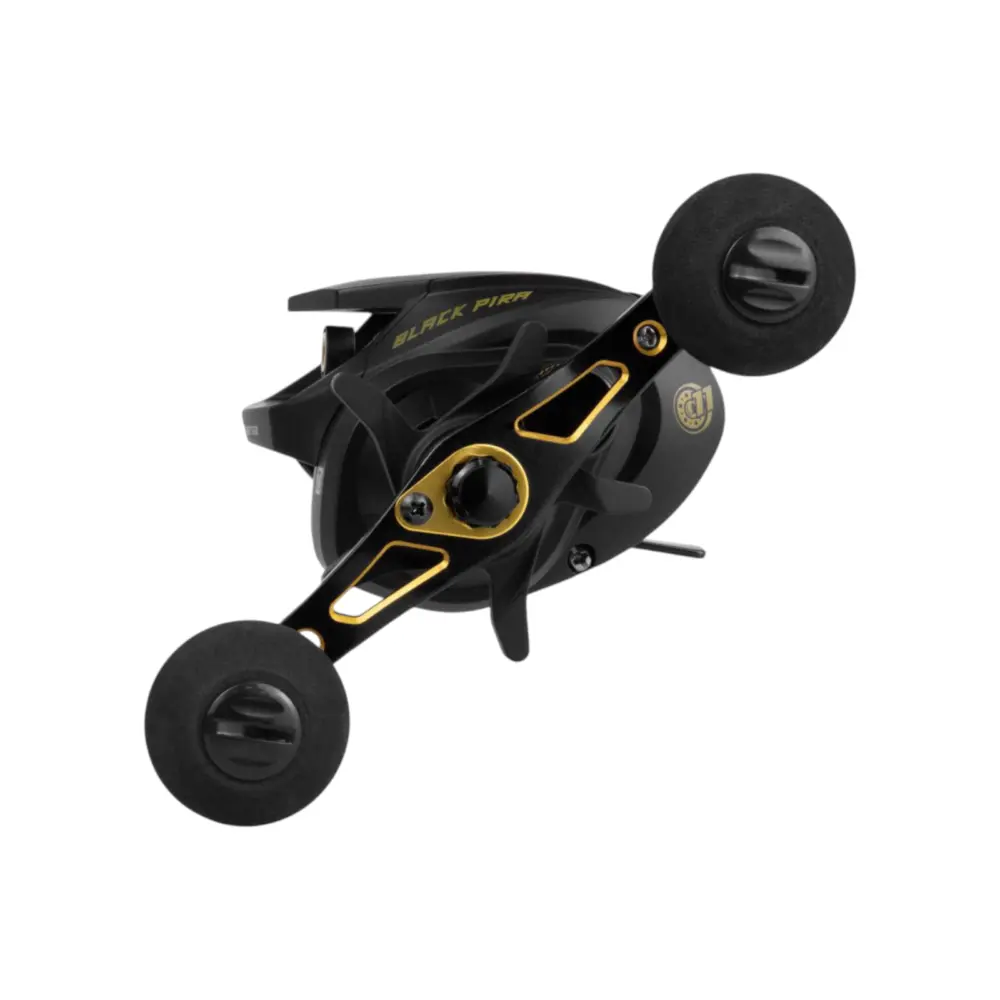 Detalle del carrete Black Pira con manivela de EVA