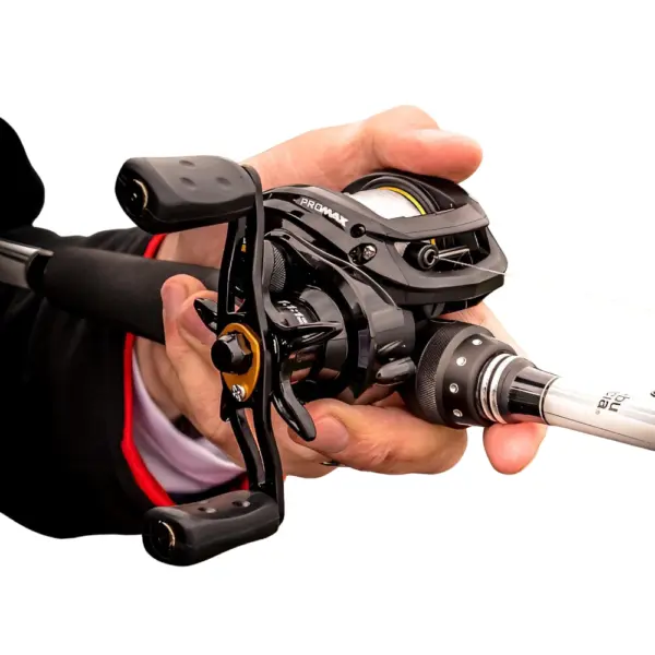 Kit Abu Garcia Pro Max 3 Vara + Reel Baitcasting  • 7.1:1 • Power Disk™ + MagTrax™ - Imagen 12